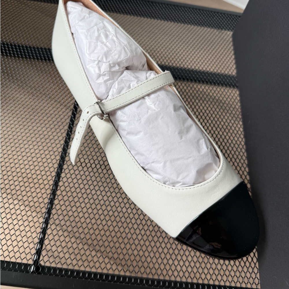 Elegant White and Black Women's Shoes